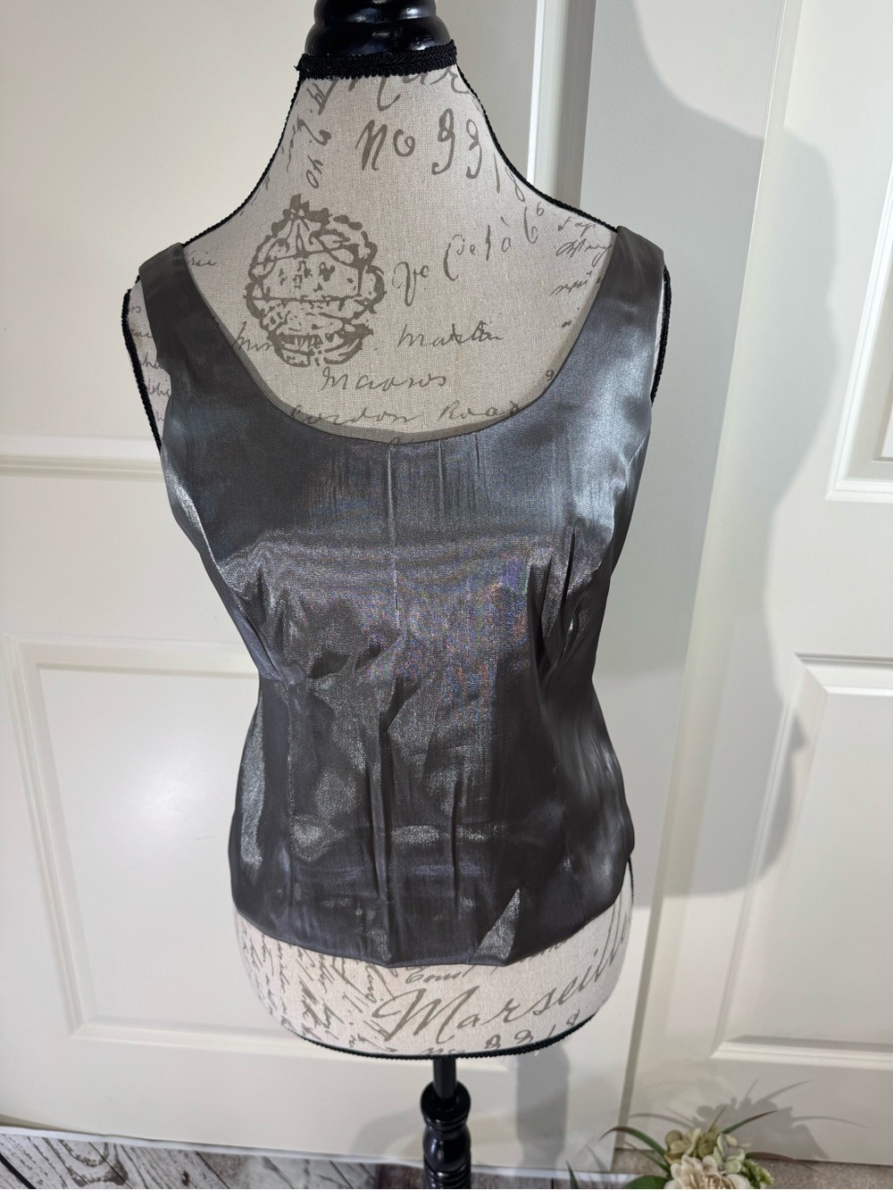 dressbarn Collection Metallic Silver Fitted Blazer & Camisole Top 8 - Picture 4 of 16